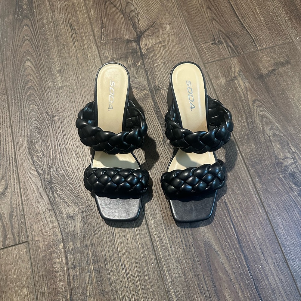 Soda block heel